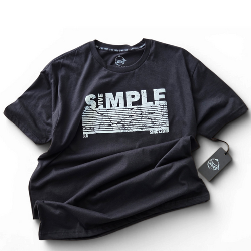 camiseta estampada a mano